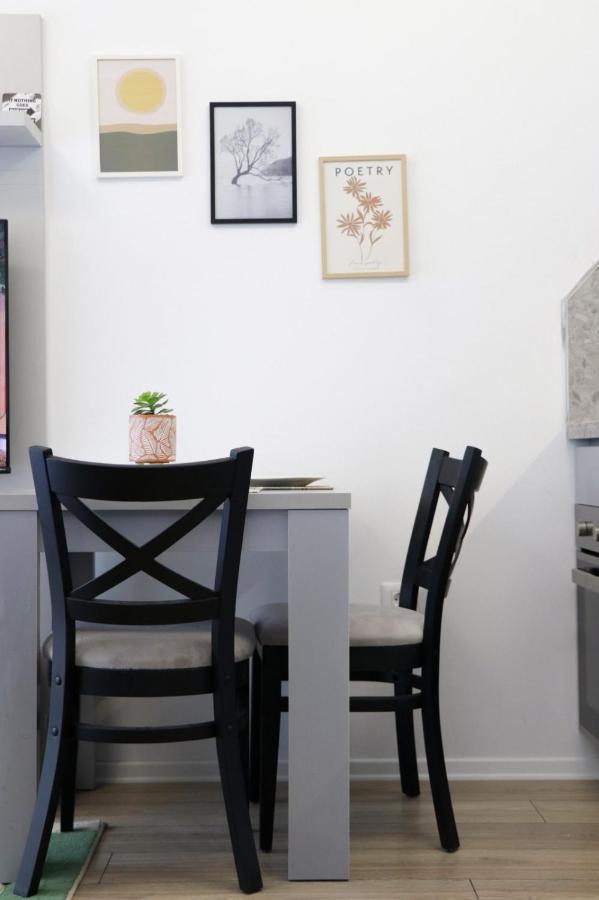 Comfy Studio At 'Mangalem21 Complex' Parking-Wifi-Ac-View Тирана Екстер'єр фото
